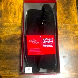 Black Dexflex Comfort Slip on Shoes